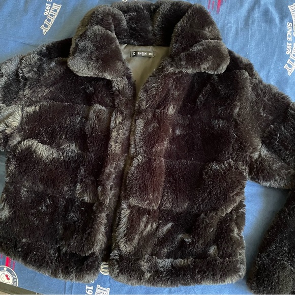 SHEIN solid open front fuzzy jacket - Picture 2 of 6